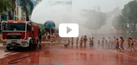 Bomberos en el campamento de verano