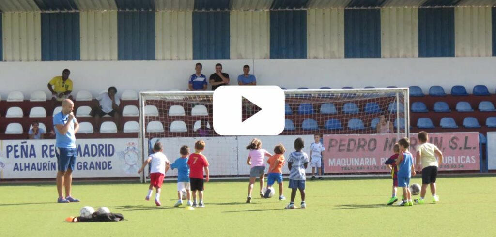 Comienza la nueva temporada de la Escuela Municipal de Fútbol con la novedad de un equipo femenino