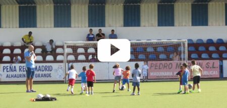 Comienza la nueva temporada de la Escuela Municipal de Fútbol con la novedad de un equipo femenino