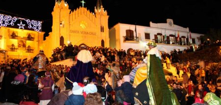 Los Reyes Magos reparten ilusión en Alhaurín y Villafranco