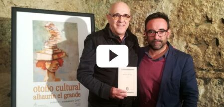 El Otoño Cultural trajo a Alhaurín el Grande la poesía del último libro de Manuel Salinas "Música Hilada"