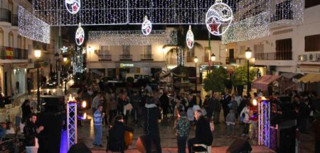 La Navidad llega a Alhaurín el Grande con el encendido del alumbrado y la inauguración del Belén municipal