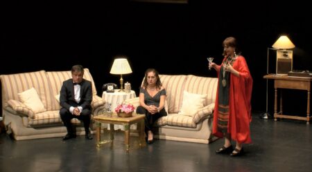 'ATV a la Carta': representación de la obra 'Un Espíritu Burlón' de la Asociación Teatro Torremolinos