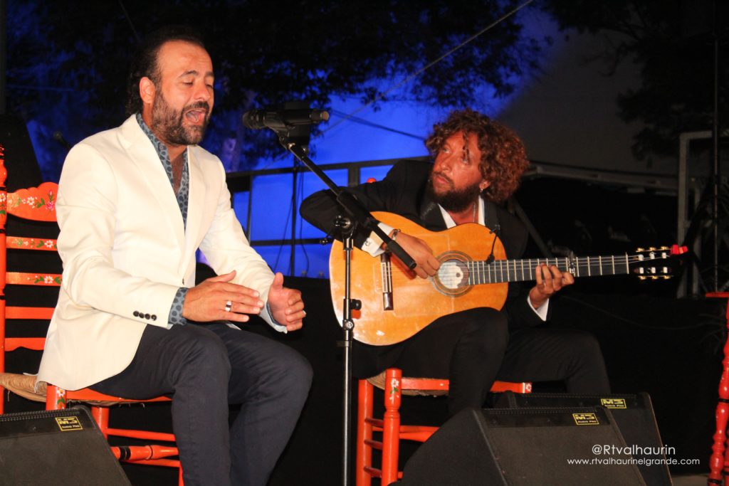 La XXXVII Noche Flamenca Villa de Alhaurín el Grande convocó a 1.500 personas en el patio del Emilia Olivares