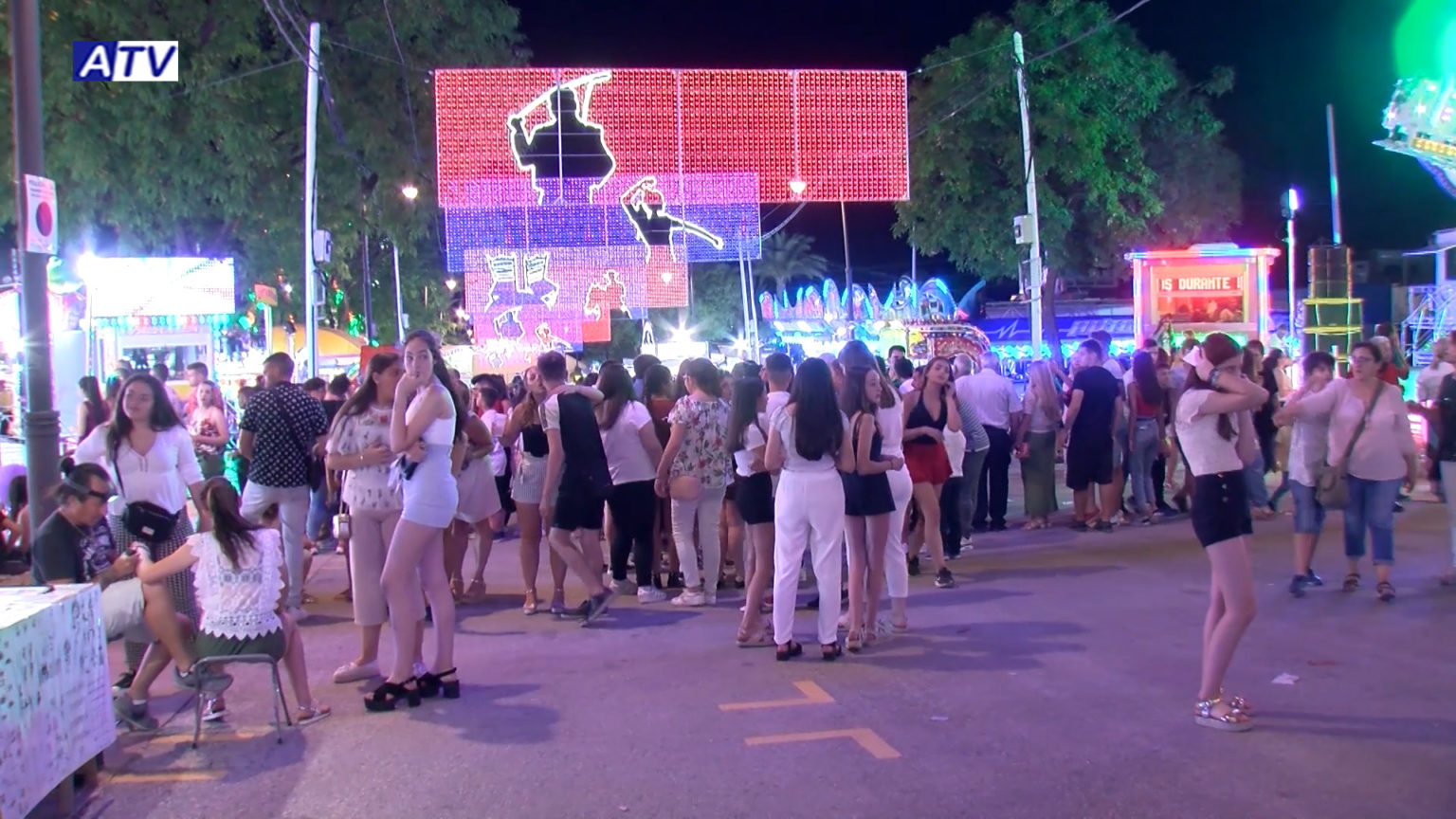 viernes noche, Enferiados en casa