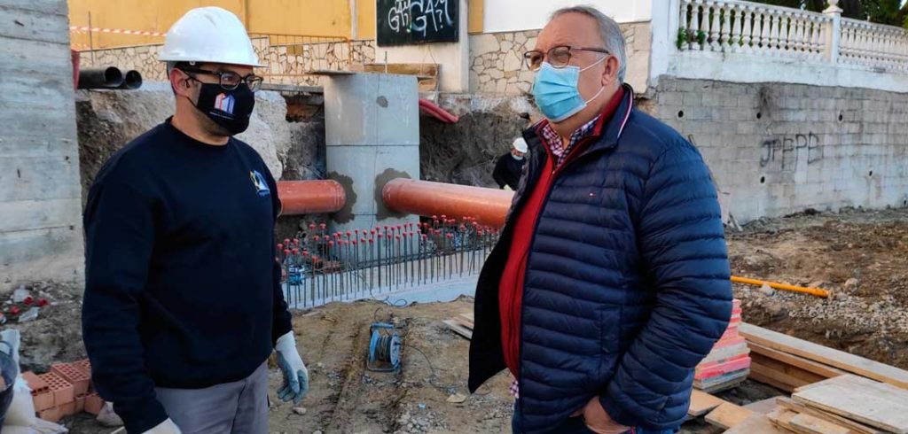 El Ayuntamiento asume con fondos propios el arreglo del muro de calle Céspedes afectado por la DANA