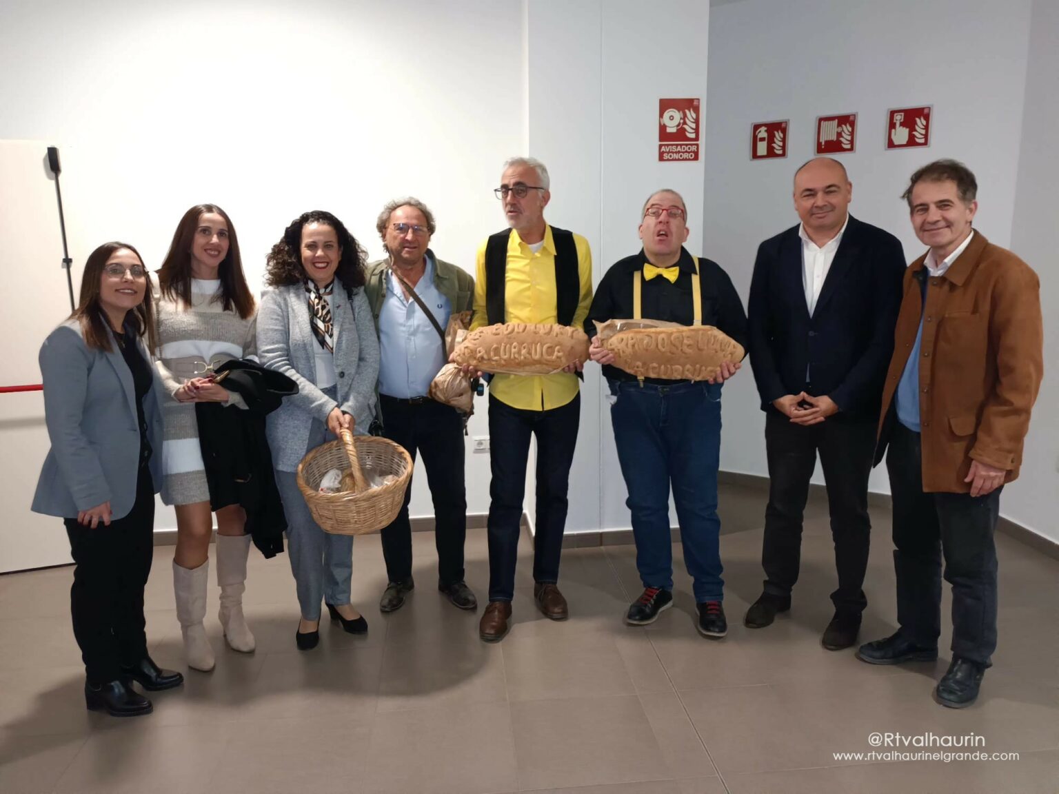 Visita de los actores de ‘Doscapacitados’ al Centro Fahala, acto por su 30 aniversario y teatro