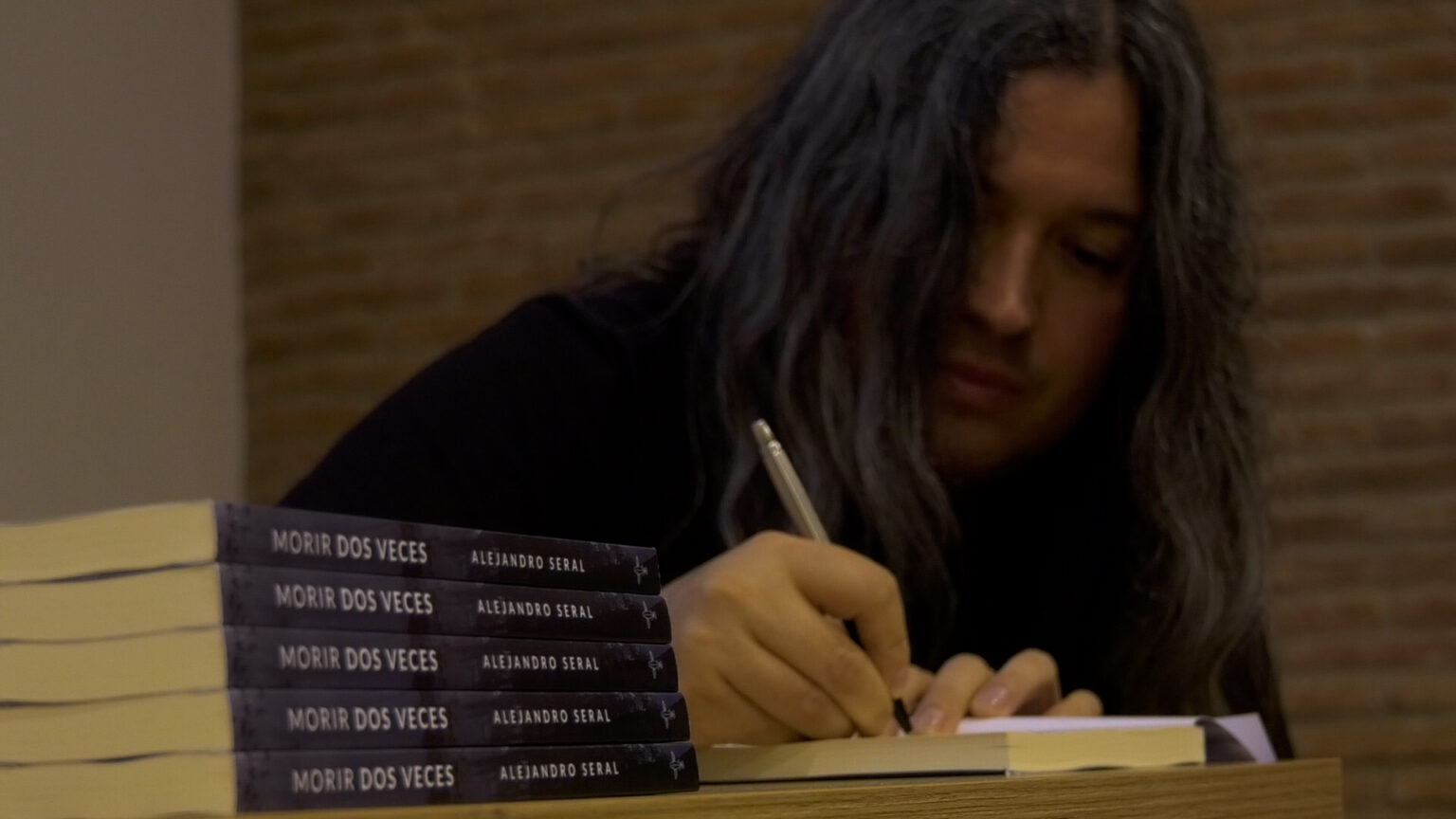 Presentación del libro «Morir dos veces» de Alejandro Seral