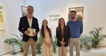 La Recacha | Exposición «Invitados al jardín» de Manuela Rodríguez en la Biblioteca Municipal