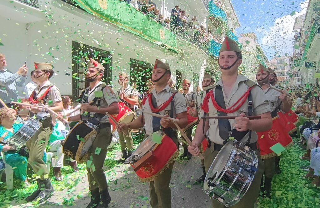 Día de la Cruz 2026 Función religiosa y desfile de bandas